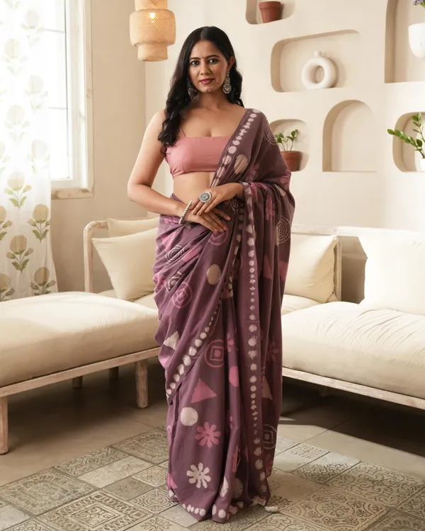 Rustic_Pink_Cotton_Motif_Dabu_Print_Mul_Saree_For_Women
